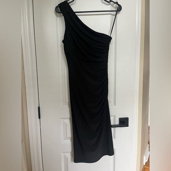 Le Chateau one shoulder midi dress-black-size small US, all over ruching - Picture 9 of 10